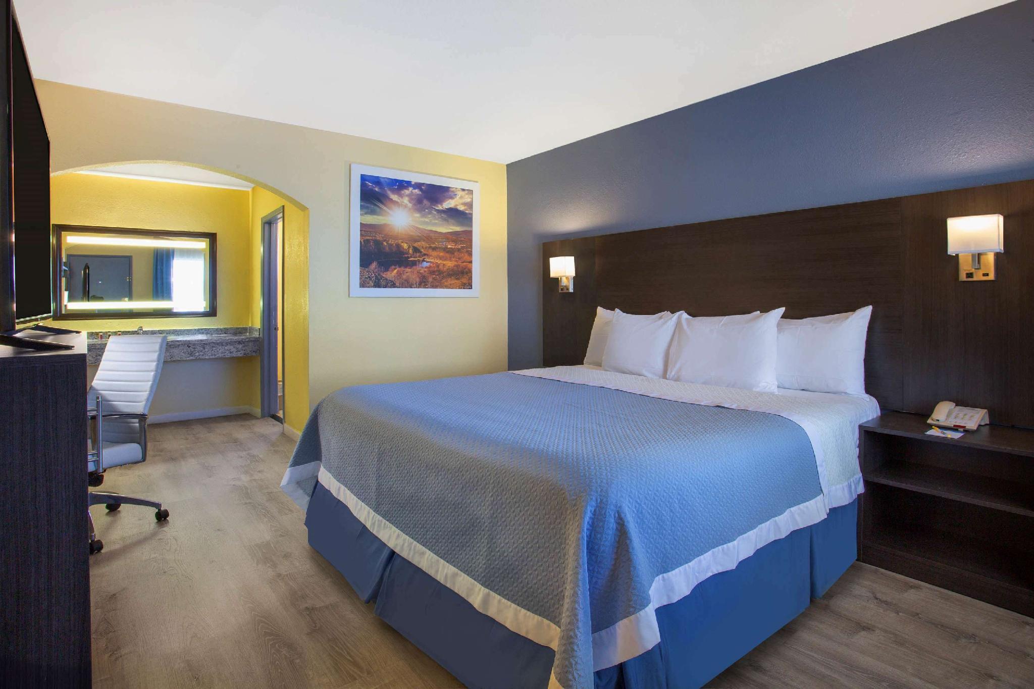 Days Inn By Wyndham Airport - Фінікс Екстер'єр фото